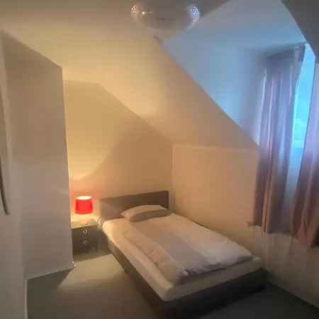 Apartment Ferienhaus Dakaj - Einfamilienhaus Trier