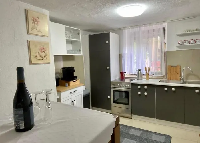 Apartamento Ferienhaus Dakaj - Einfamilienhaus *