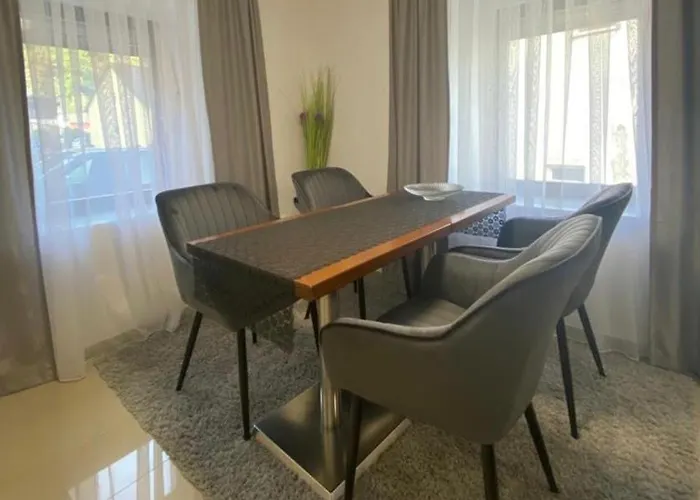 Ferienhaus Dakaj - Einfamilienhaus Apartamento *